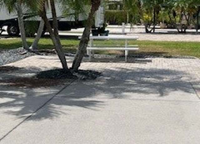 Property at 139 Pavillion Dr, Fort Myers Beach, FL 33931