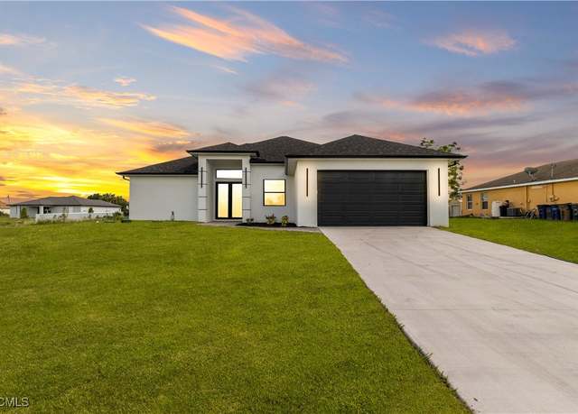 Property at 3105 63rd St W, Lehigh Acres, FL 33971, 3 beds, 3 baths