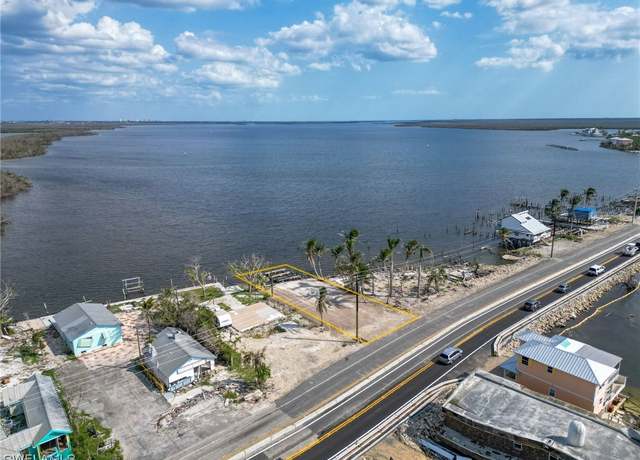 Property at 4225-4227 Pine Island Rd NW, Matlacha, FL 33993
