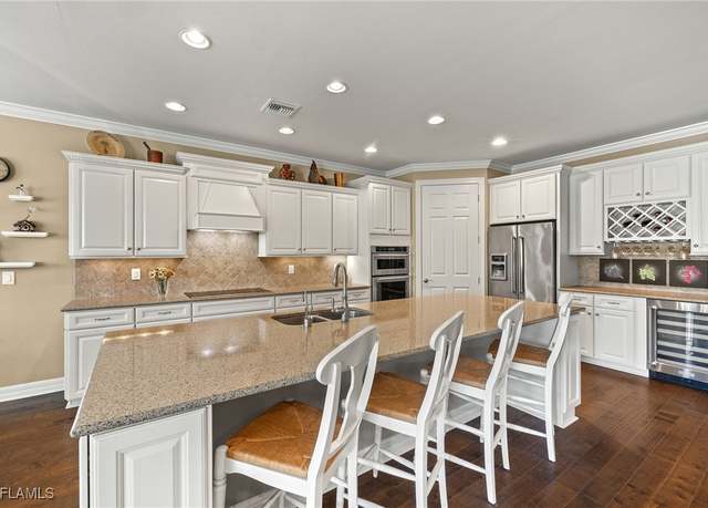 Property at 11807 Dixon Dr, Fort Myers, FL 33913, 4 beds, 4 baths