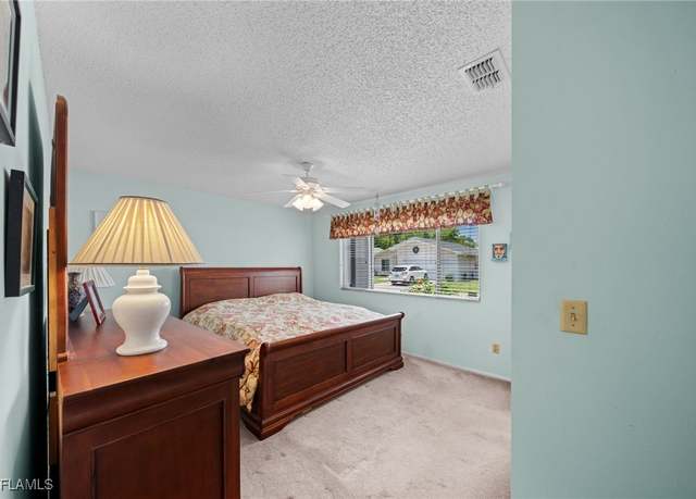 Property at 5540 Longleaf Dr, North Fort Myers, FL 33917, 3 beds, 2 baths