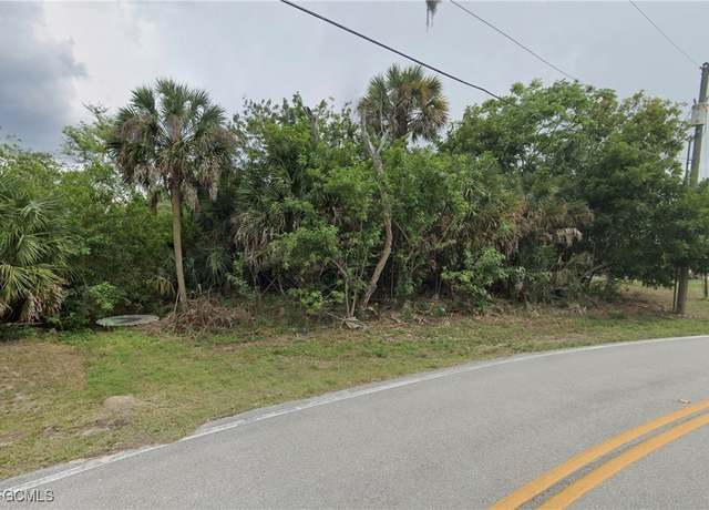 Property at 1630 Viscaya Dr, Port Charlotte, FL 33952