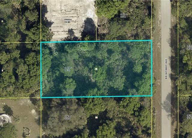 Property at 521 Broadway Ave, Lehigh Acres, FL 33972