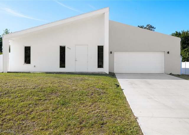 Property at 840 Carpenter St E, Lehigh Acres, FL 33974, 3 beds, 2 baths