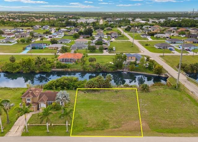 Property at 2723 NE 5th Pl, Cape Coral, FL 33909
