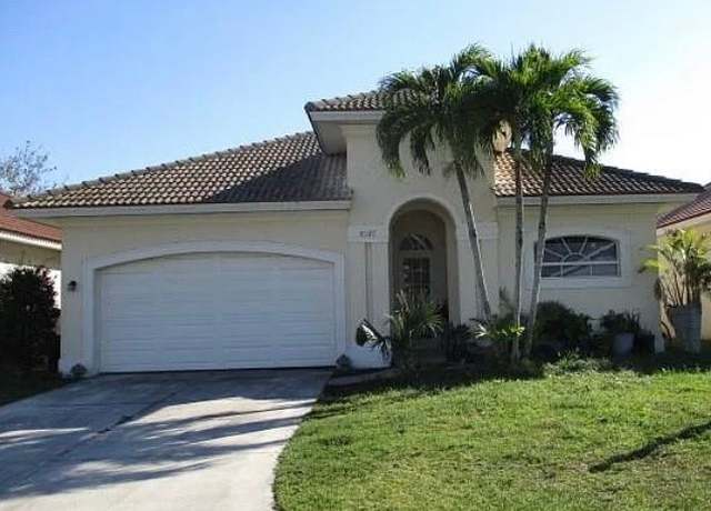 Property at 11247 La Coruna Ln S, Bonita Springs, FL 34135, 3 beds, 2 baths
