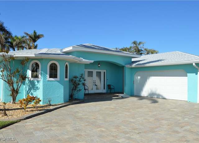 Property at 5774 Riverside Dr, Cape Coral, FL 33904, 3 beds, 2 baths