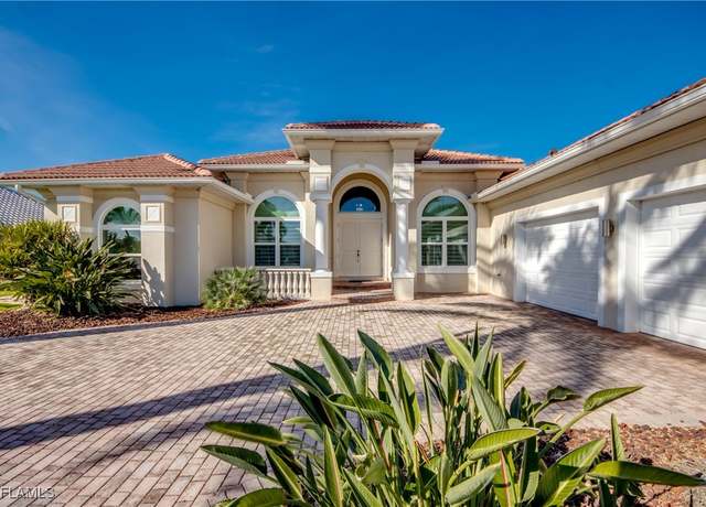 Property at 4814 SW 29th Ave, Cape Coral, FL 33914, 3 beds, 3.5 baths