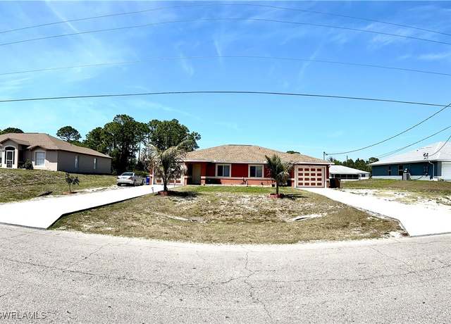 Property at 4844 Golfview Blvd, Lehigh Acres, FL 33973, 6 beds, 4 baths