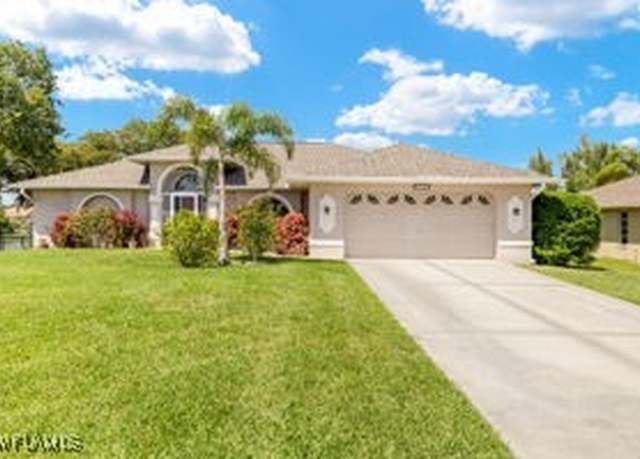 Property at 1121 SW 13th St, Cape Coral, FL 33991, 3 beds, 2 baths