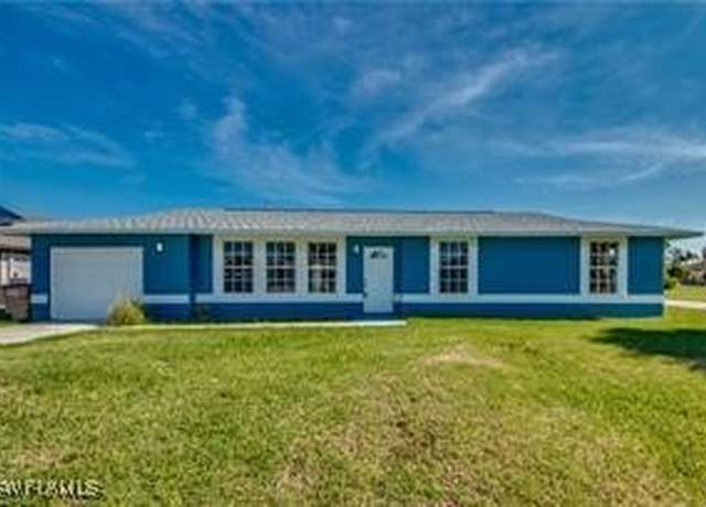 Property at 315 SE 22nd Ter, Cape Coral, FL 33990, 3 beds, 2 baths