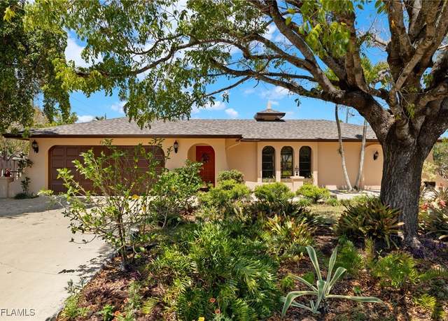 Property at 1011 El Mar Ave, Fort Myers, FL 33919, 3 beds, 2.5 baths