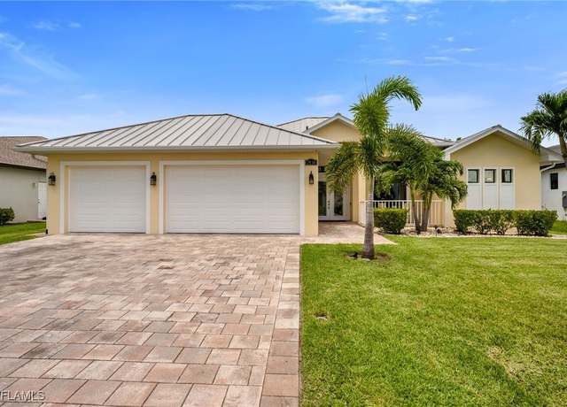 Property at 3934 SW 17th Ave, Cape Coral, FL 33914, 3 beds, 3 baths
