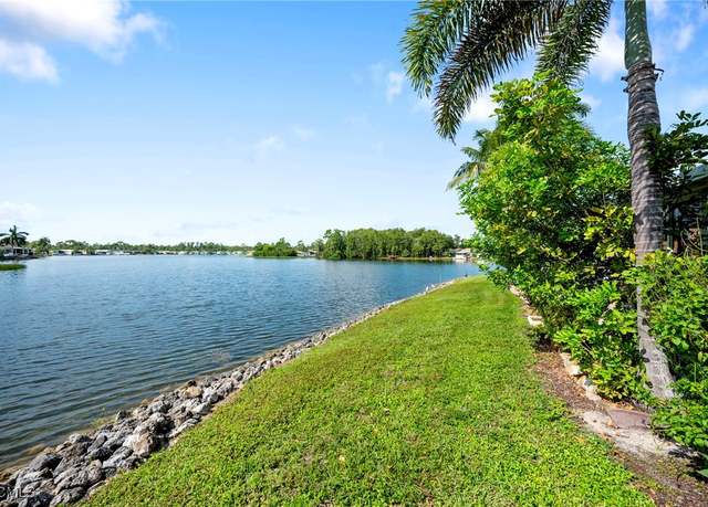 Property at 10726 Parrot Cove Cir, Estero, FL 33928, 3 beds, 2 baths
