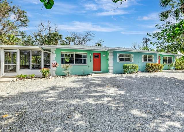 Property at 1012/1014 E Gulf Dr, Sanibel, FL 33957, 4 beds, 2 baths