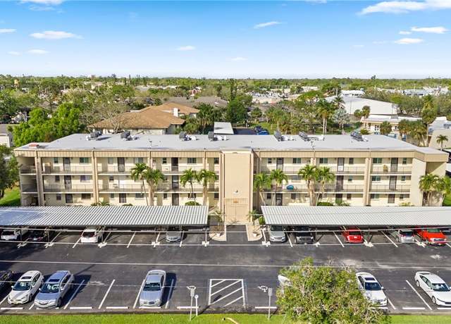 Property at 2111 Barkeley Ln #19, Fort Myers, FL 33907, 3 beds, 2 baths