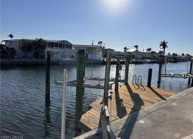 Property at 3823 Dewberry Ln, St. James City, FL 33956