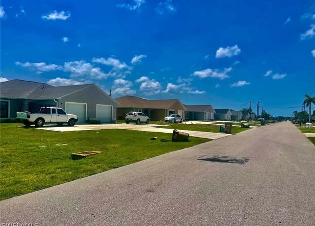 Property at 3605 SW 8th Pl, Cape Coral, FL 33914, 6 beds, 4 baths