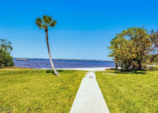 Property at 5482 Peppertree Dr, Fort Myers, FL 33908, 2 beds, 2 baths