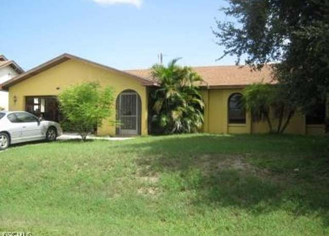 Property at 1105 SE 23rd St, Cape Coral, FL 33990, 3 beds, 2 baths
