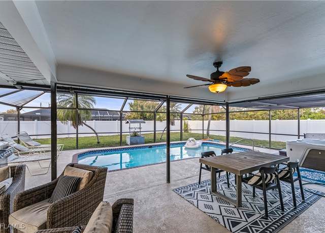 Property at 1433 SE 19th Ter, Cape Coral, FL 33990, 3 beds, 2 baths