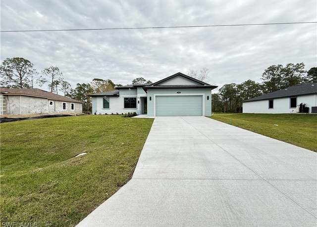 Property at 1014 Magnolia Ave, Lehigh Acres, FL 33972, 4 beds, 2 baths