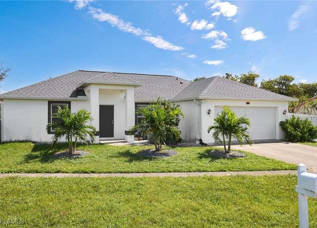Property at 1082 Ridgeway Dr, North Fort Myers, FL 33903, 3 beds, 2 baths
