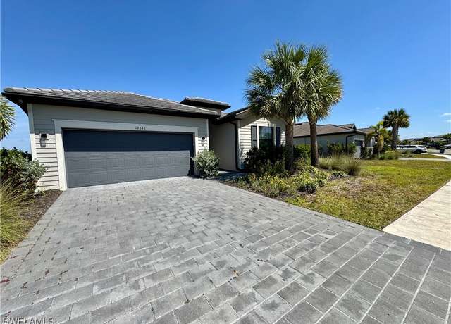 Property at 13846 Pine Lodge Ln, Fort Myers, FL 33913, 4 beds, 3 baths