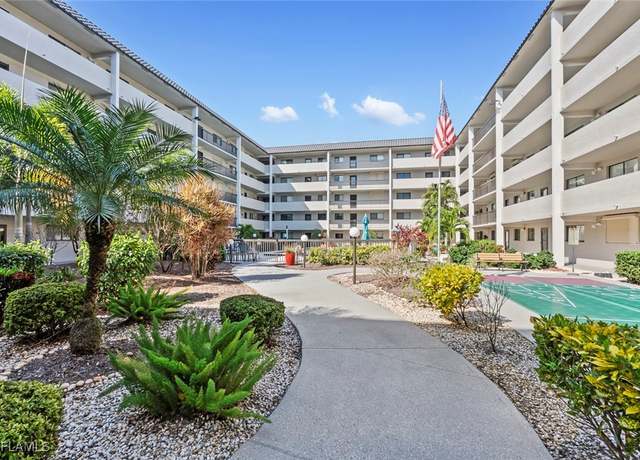 Property at 2121 Collier Ave #105, Fort Myers, FL 33901, 2 beds, 2 baths