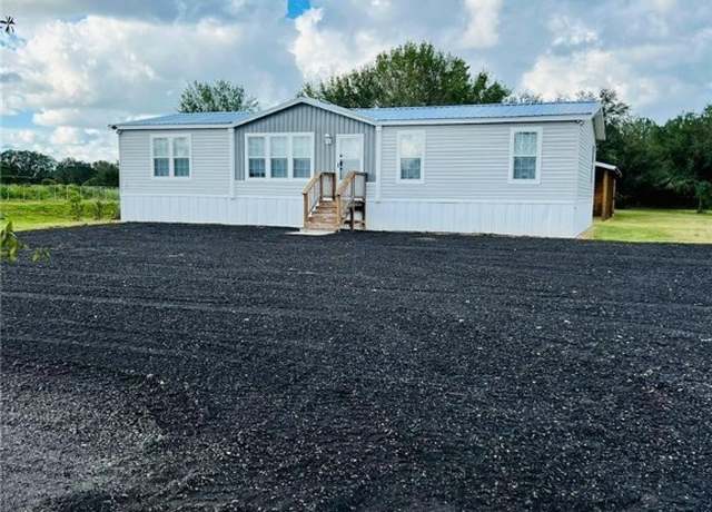 Property at 175 Bald Cypress Ave, Clewiston, FL 33440, 4 beds, 2 baths
