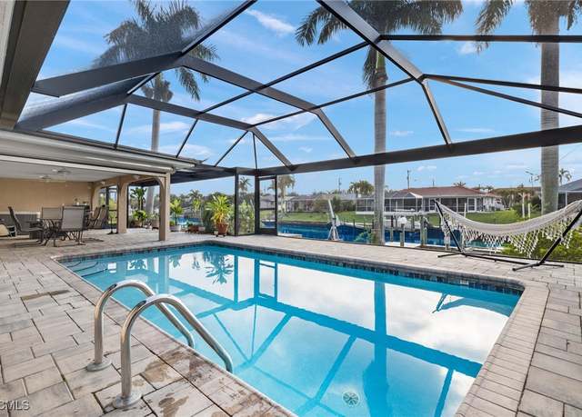 Property at 2236 SE 27th St, Cape Coral, FL 33904, 3 beds, 2 baths
