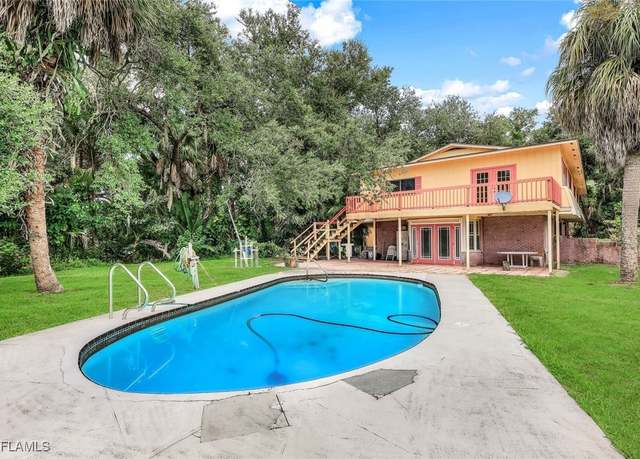 Property at 18191 Slater Rd, North Fort Myers, FL 33917, 6 beds, 3.5 baths