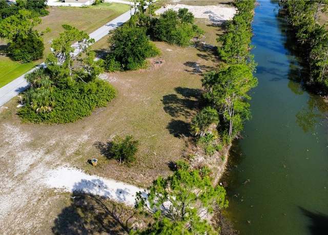 Property at 4126 NE 19th Pl, Cape Coral, FL 33909
