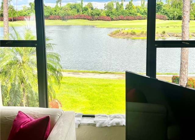 Property at 5925 Trailwinds Dr #926, Fort Myers, FL 33907, 2 beds, 2 baths