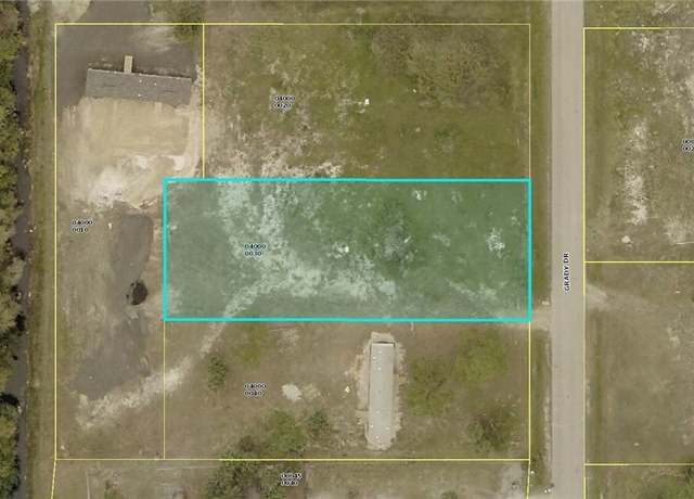 Property at 8024 Grady Dr, North Fort Myers, FL 33917