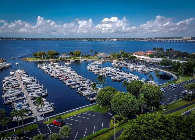 Property at 4240 Steamboat Bnd #105, Fort Myers, FL 33919, 1 bed, 1 bath