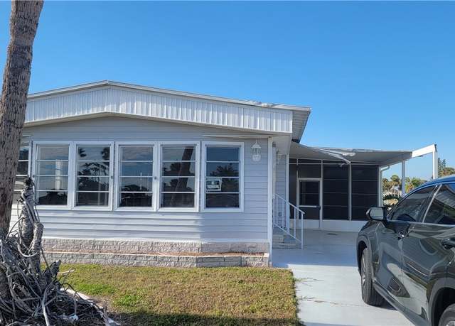 Property at 13620 Gannet Dr, Fort Myers, FL 33908, 2 beds, 2 baths