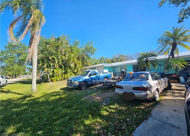 Property at 1646 S Hermitage Rd, Fort Myers, FL 33919, 2 beds, 2 baths