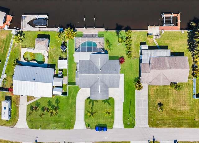 Property at 436 Grenier Dr, North Fort Myers, FL 33903, 3 beds, 2.5 baths