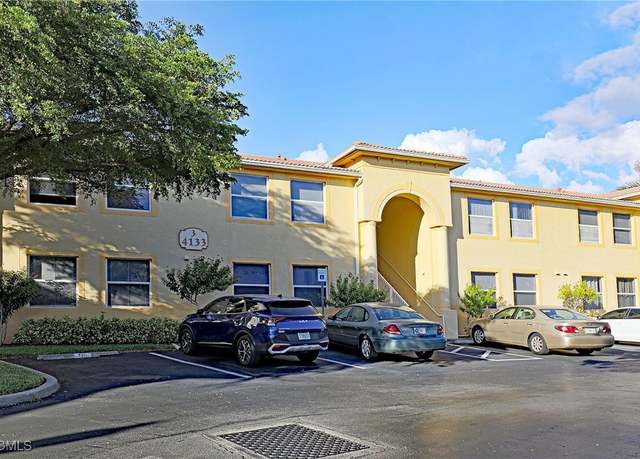 Property at 4133 Bellasol Cir #322, Fort Myers, FL 33916, 3 beds, 2 baths