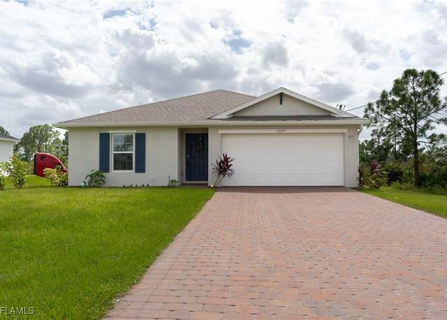 Property at 2909 30th St W, Lehigh Acres, FL 33971, 4 beds, 2 baths