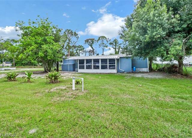 Property at 2213 Carlisle Ln, North Fort Myers, FL 33917, 2 beds, 2 baths