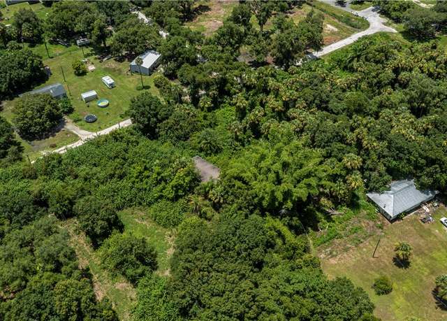 Property at 801 Ross Rd, Labelle, FL 33935
