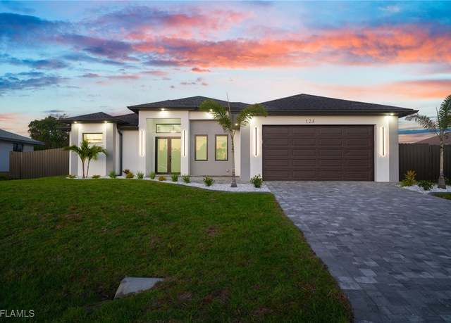 Property at 123 NE 9th Ave, Cape Coral, FL 33909, 4 beds, 3 baths