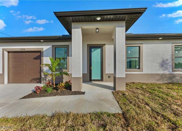 Property at 3204 15th St SW, Lehigh Acres, FL 33976, 3 beds, 3 baths