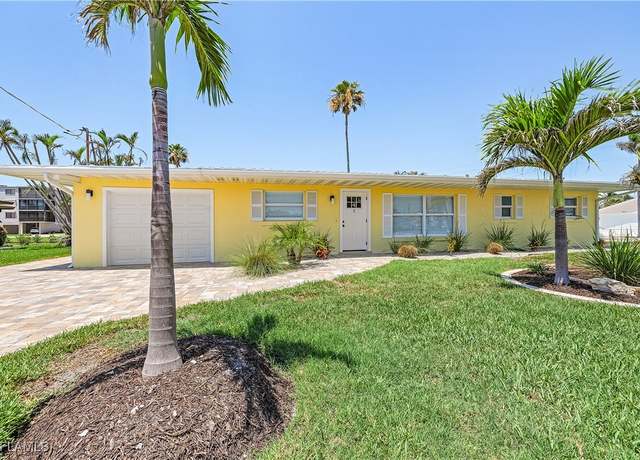 Property at 2 Fairview Blvd, Fort Myers Beach, FL 33931, 4 beds, 2 baths