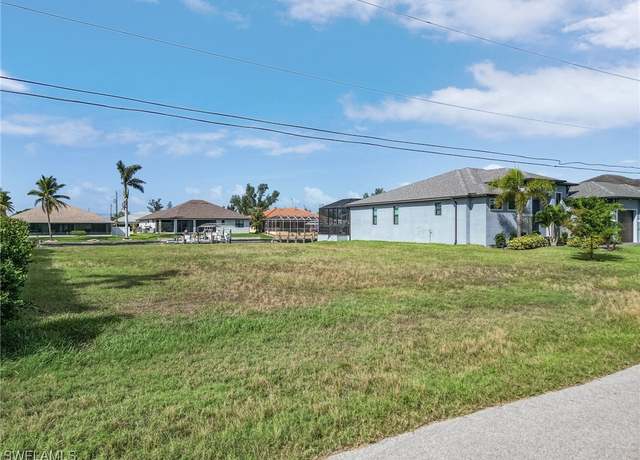 Property at 140 SW 38th Pl, Cape Coral, FL 33991