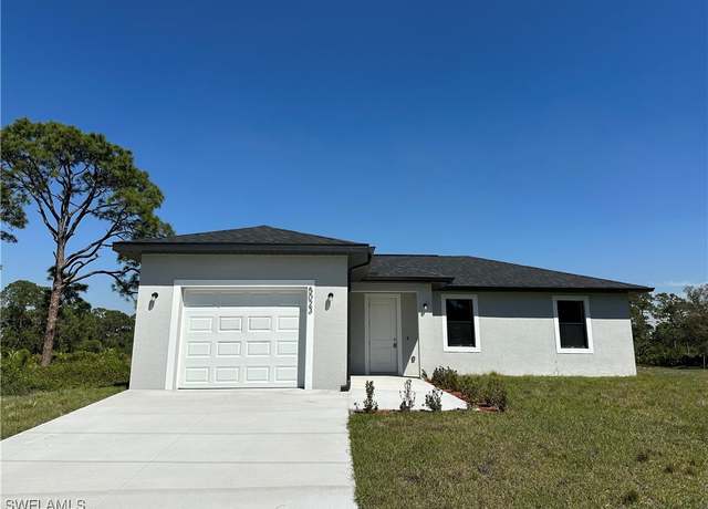 Property at 5023 N Dogwood Cir, Labelle, FL 33935, 3 beds, 2 baths