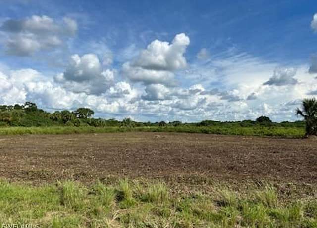 Property at 770 Shark Ln, Labelle, FL 33935