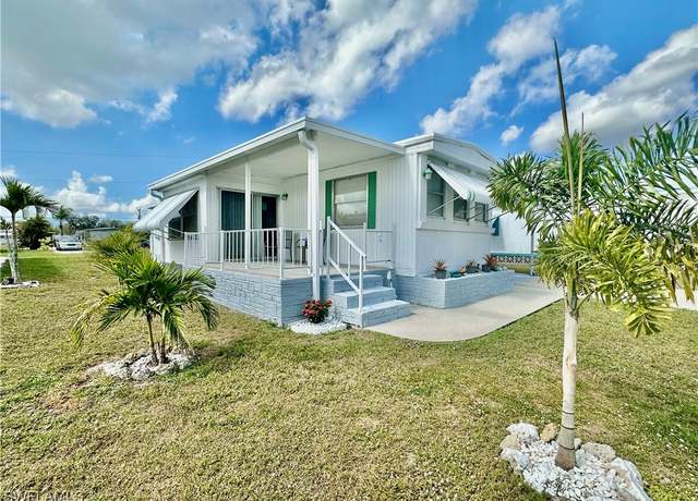 Property at 208 Brandywine Ln, North Fort Myers, FL 33917, 2 beds, 2 baths